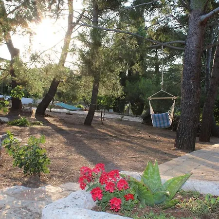 Trullocinquepunte Villa *